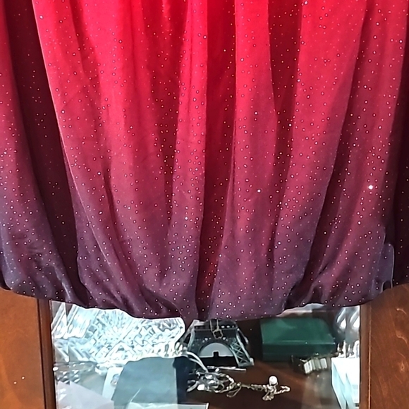 DB established 1962 Ombre blouse red/blk size 1X - Picture 3 of 8